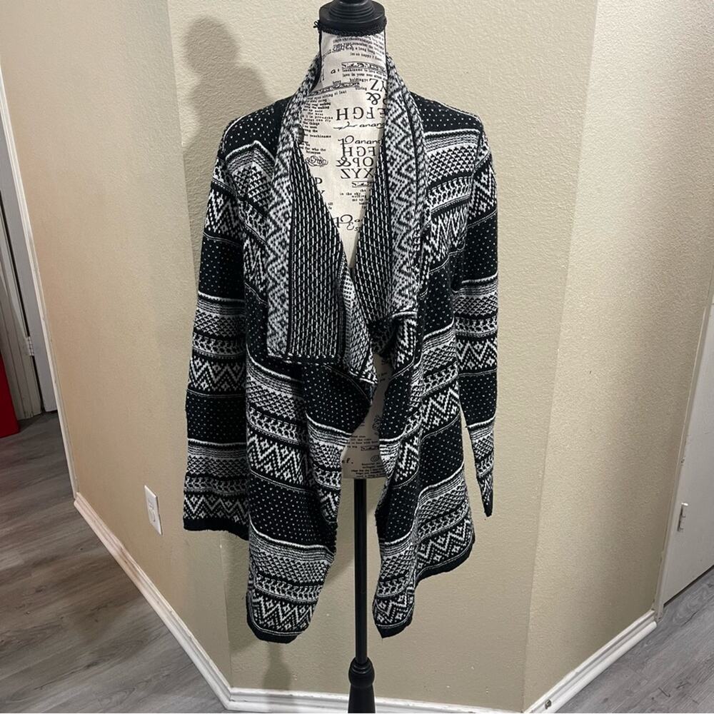 Carol Rose buttonless cardigan size large